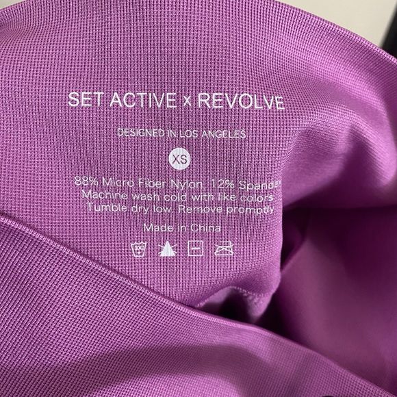 Set Active x Revolve sculptflex compression leggings in petal RARE sz XS - Picture 6 of 6